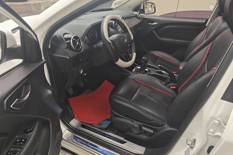 Used Soueast DX3 2016 1.5L Manual Luxury Version
