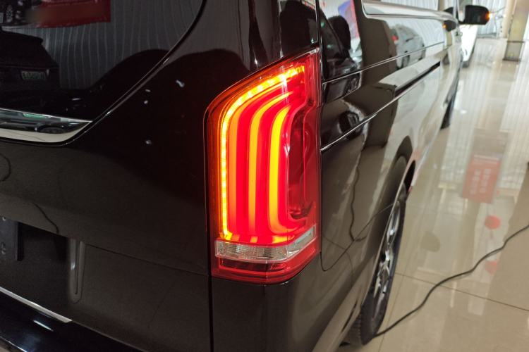 Used Mercedes-Benz V-Class 2022 V 260 L Long Wheelbase Prestige Edition