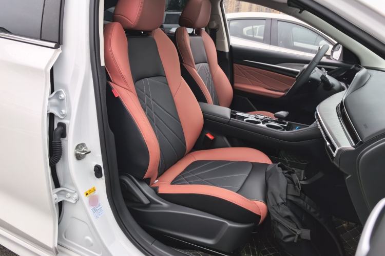 Used Changan Eado 2024 PLUS Blue Whale NE 1.4T GDI DCT High-Energy Edition
