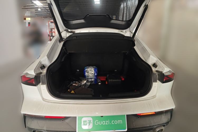 Used Changan UNI-V 2023 1.5T Prestige Model
