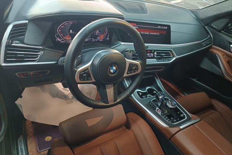 Used BMW X7 2021 xDrive40i Luxury M Sport Package