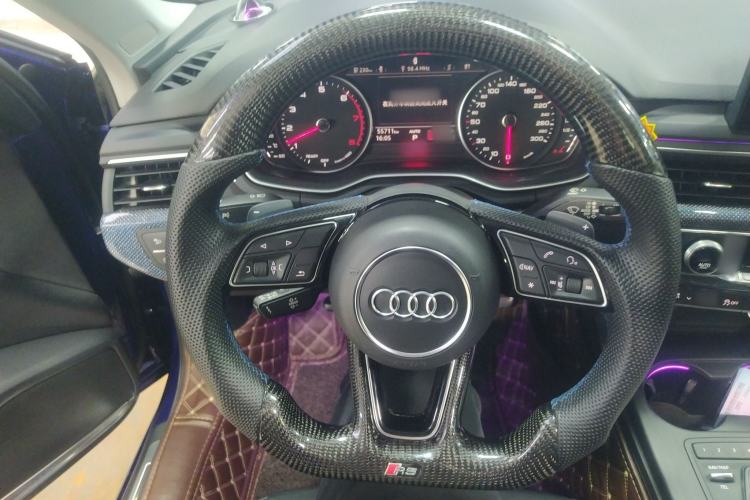 Used Audi A4L 2018 30th Anniversary Edition 40 TFSI Trendy Model
