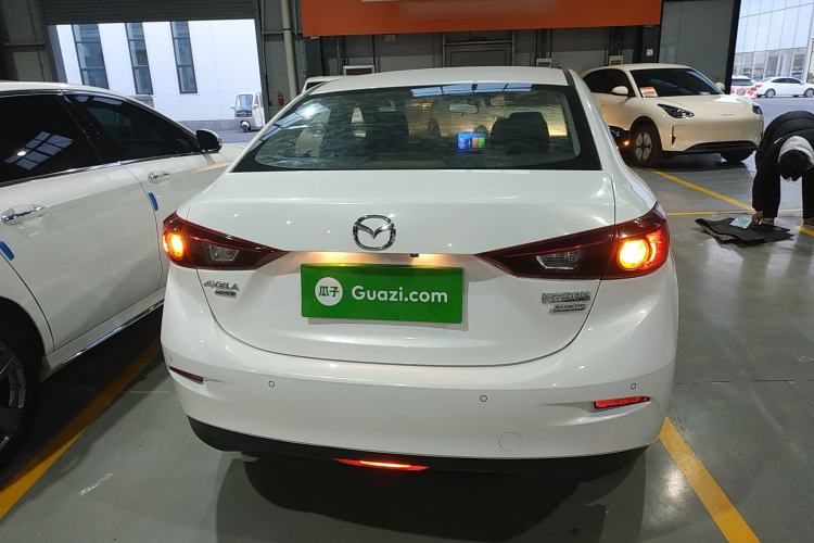 Used Mazda Mazda 3 Axela 2017 Sedan 1.5L Manual Comfort Model Emission Standard China V
