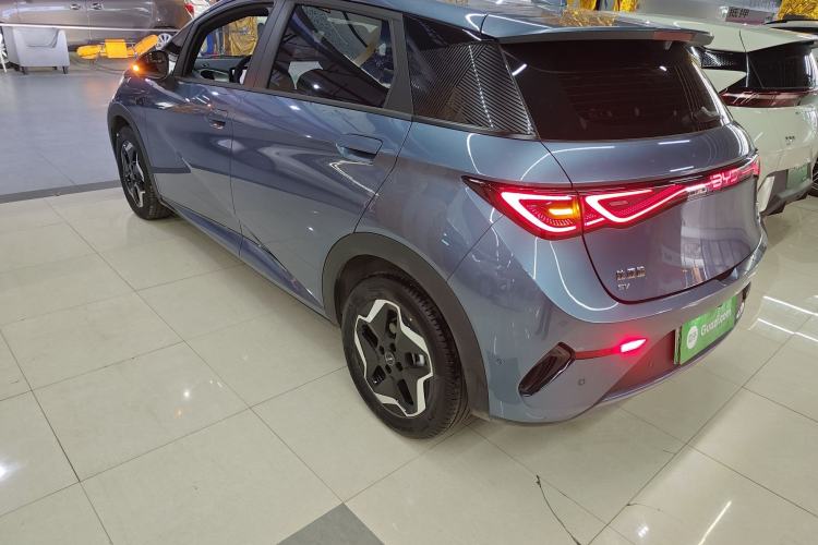 Used BYD Dolphin 2025 Smart Drive Version 420 km Freedom Edition
