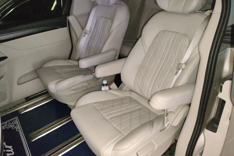 Used Buick GL8 2021 ES Landtrek 653T Comfort Edition