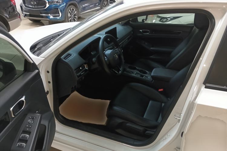 Used Honda Civic 2023 240TURBO CVT Dynamic Edition
