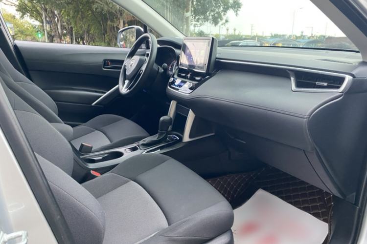 Used Toyota FRONTLANDER 2022 2.0L CVT Leading Edition
