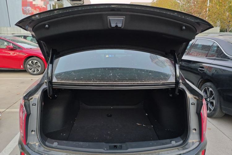 Used Hongqi E-QM5 2023 Revised Version Basic Travel Edition
