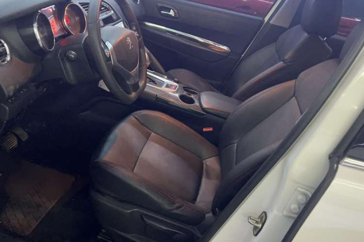 Used Peugeot 3008 2015 2.0L Automatic Classic Edition