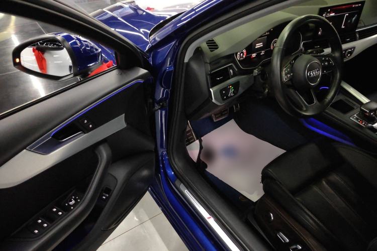 Used Audi A4L 2020 40 TFSI Luxury Dynamic Model
