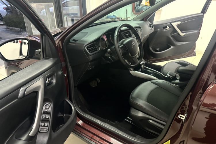 Used Citroen C3-XR 2015 1.6L Automatic Pioneer Model
