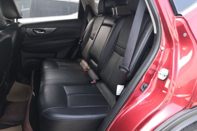 Used Nissan X-Trail 2014 2.5L CVT Luxury Edition 4WD
