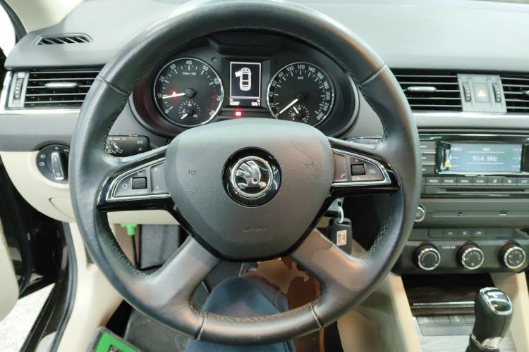 Used Skoda Octavia 2016 1.6L Automatic Smart Drive Edition
