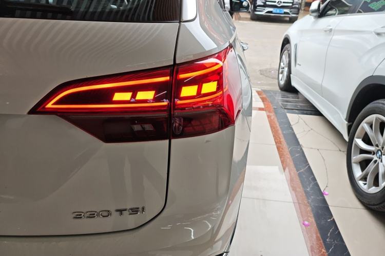 Used Volkswagen Tayron 2020 330TSI Two-Wheel Drive Luxury Smart Connectivity Version
