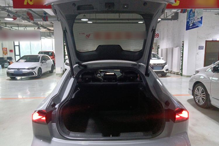 Used Changan UNI-V 2022 1.5T Prestige Version
