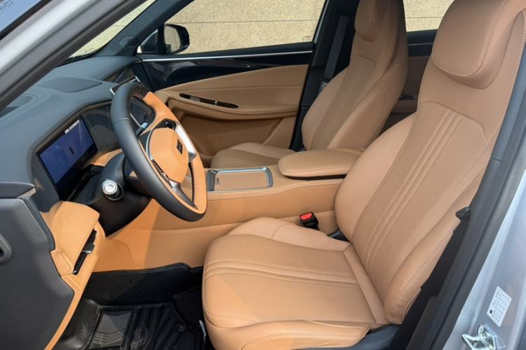 Used  L7 2025 EM-i 115km Exploration+ Edition
