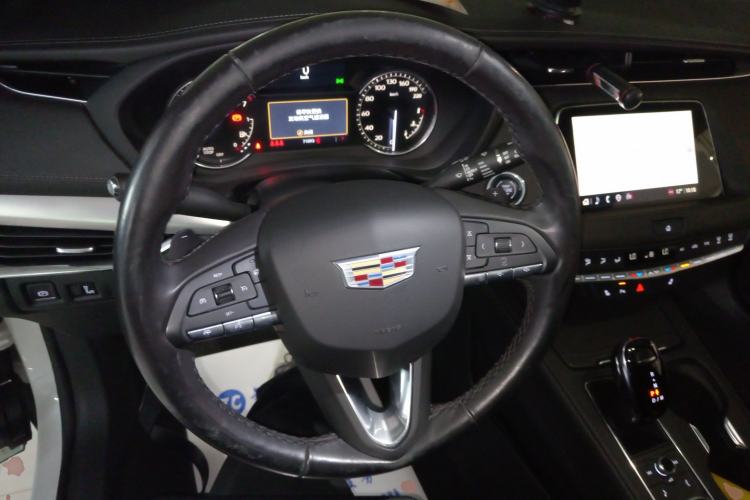 Used Cadillac XT4 2021 28T Two-Wheel Drive Leading Version
