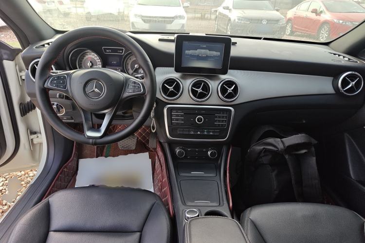 Used Mercedes-Benz CLA 2015 CLA 200
