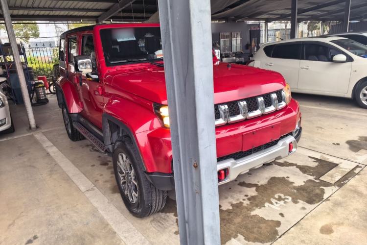 Used  BJ40 2020 2.0T Automatic Four-Wheel Drive Urban Hunter Edition Chivalrous Type