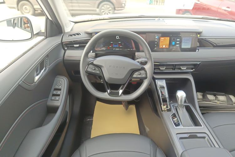 Used Roewe i5 
