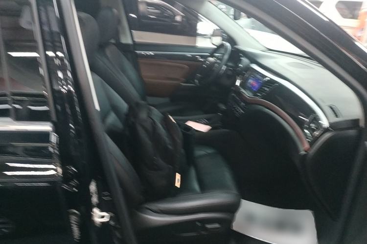 Used GAC Trumpchi GS8 2017 320T Two-Wheel Drive Luxury Smart Connectivity Version (7 Seats)