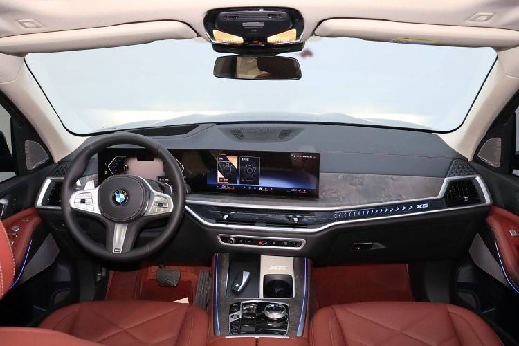 Used BMW X5 2023 xDrive 30Li Luxury M Sport Night Edition Package
