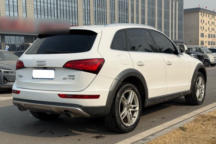 Used Audi Q5 2017 Plus 40 TFSI Technology Model
