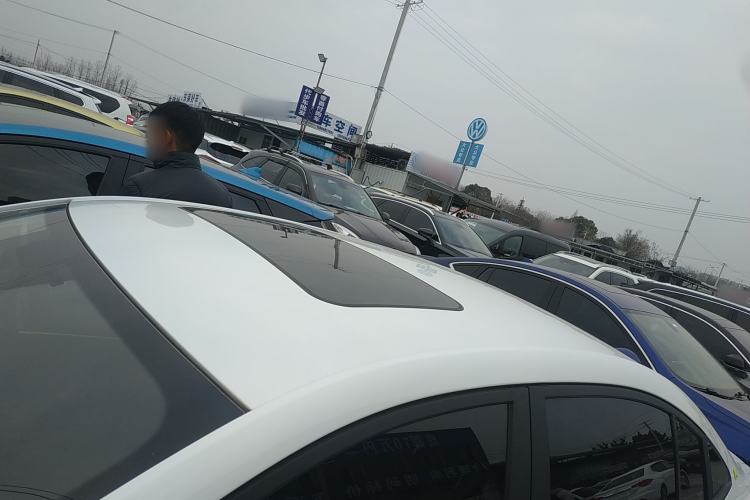 Used Roewe i5 2021 1.5L CVT Platinum Edition