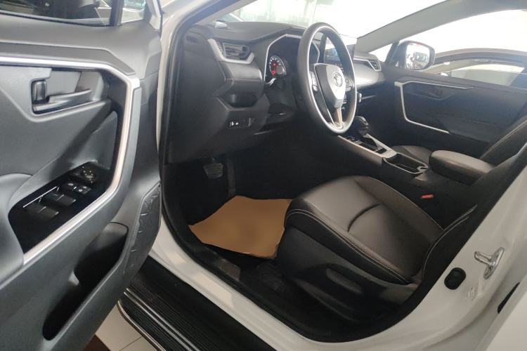 Used Toyota RAV4 2024 2.0L CVT Two-Wheel Drive Urban Edition