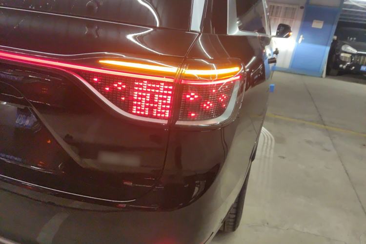 Used Hima AITO M9 2025 Extended-Range Ultra Version 52 kWh 6-Seater
