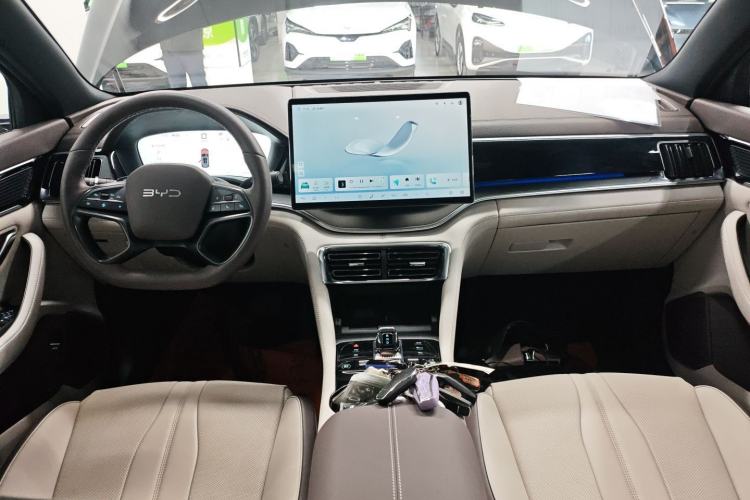 Used BYD Song PLUS New Energy 2025 EV Intelligent Driving Version 520km Premium Model
