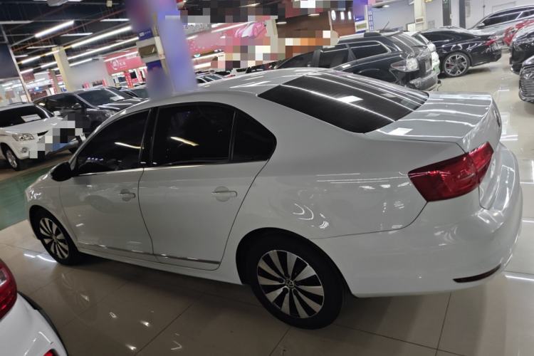 Used Volkswagen Sagitar 2017 180TSI Automatic Luxury Edition
