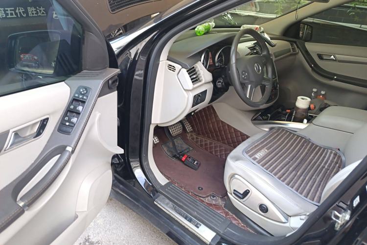 Used Mercedes-Benz R-Class 2014 R 320 4MATIC Business Model