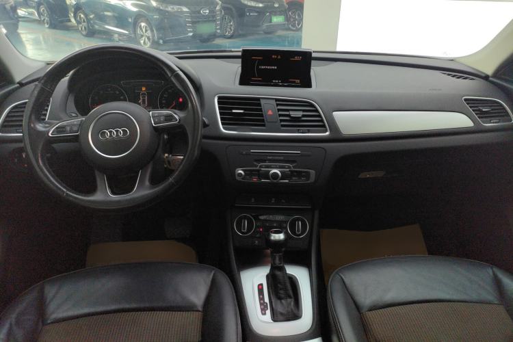 Used Audi Q3 2016 35 TFSI Fashion Model
