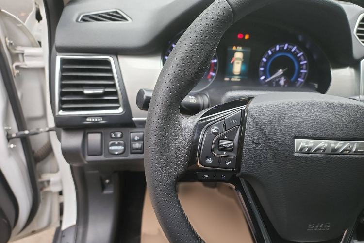 Used Haval H2 2018 Red-Label 1.5T Manual Two-Wheel Drive Elite Model
