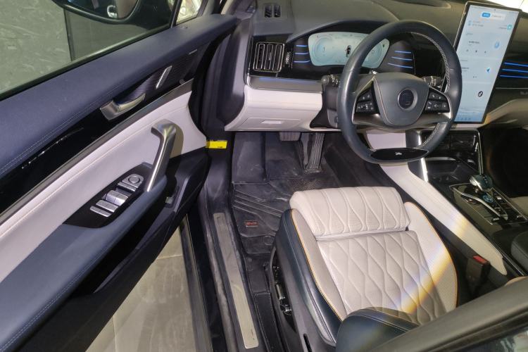 Used BYD Tang New Energy 2022 EV 635 km All-Wheel-Drive Flagship Model