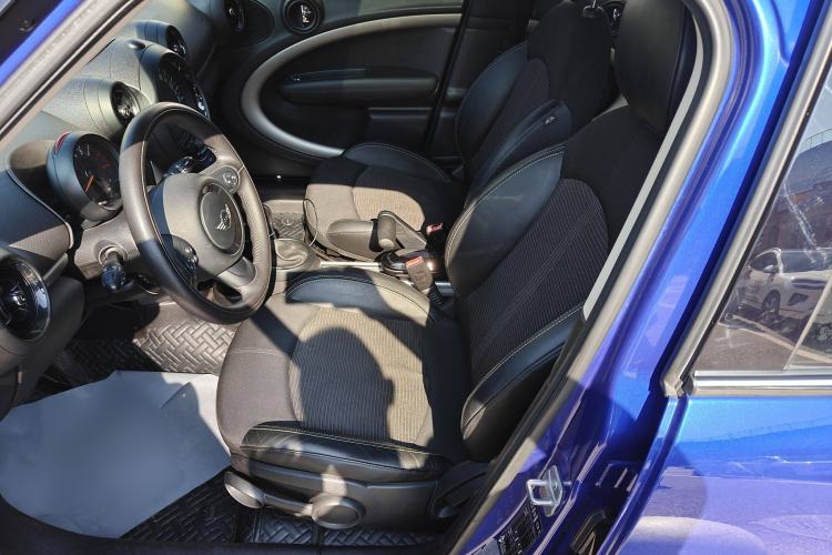 Used  Countryman 2014 1.6L COOPER Fun
