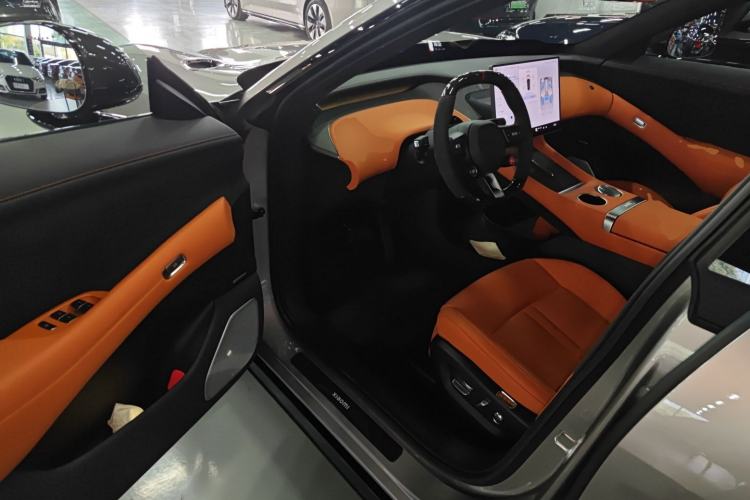 Used  YU7 2025 Ultra-Long Range High-Performance All-Wheel-Drive Max Edition