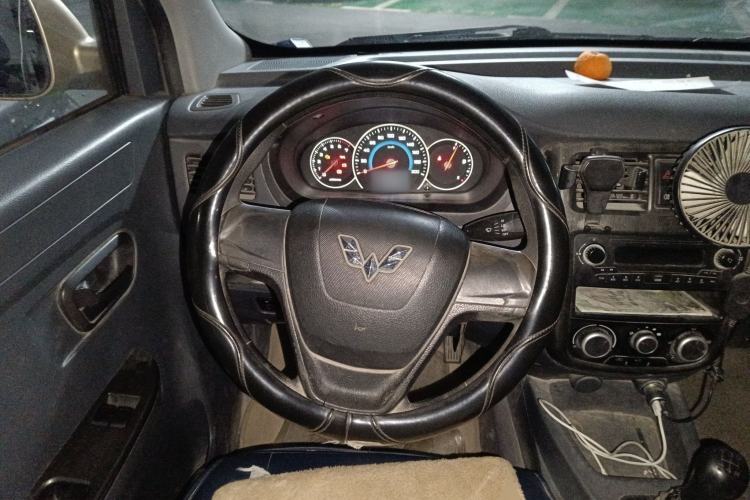 Used Wuling Hongguang 2015 1.2L S Base Model China IV
