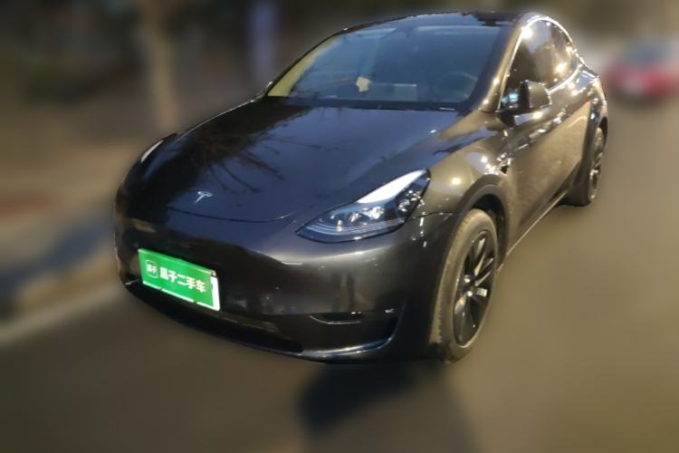 Used Tesla Model Y 2024 Long-Range All-Wheel-Drive Version