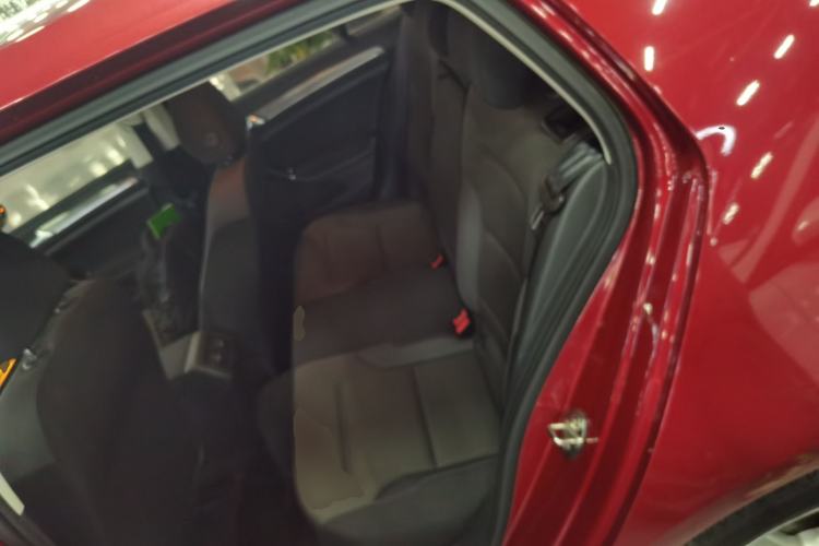 Used Volkswagen Golf 2016 230TSI Automatic Comfort Version
