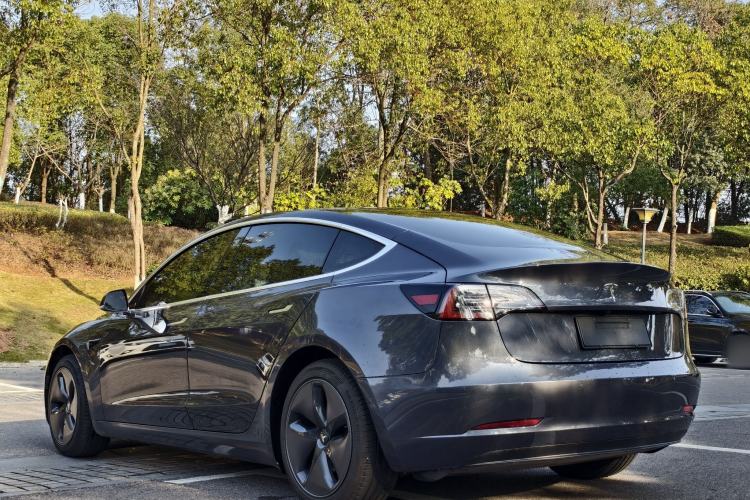 Used Tesla Model 3 2020 Long-Range Rear-Wheel-Drive Version

