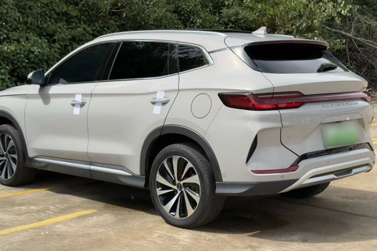 Used BYD Song PLUS New Energy 2023 Champion Edition EV 605KM Flagship PLUS
