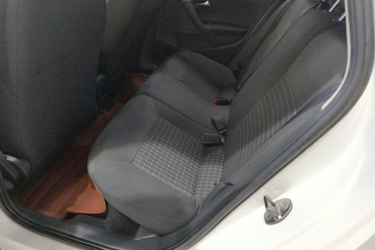 Used Volkswagen Polo 2014 1.6L Automatic Comfort Edition