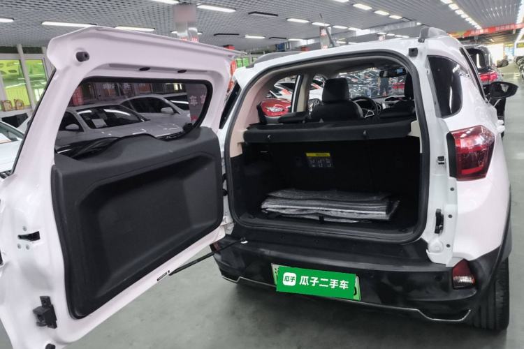 Used BYD Yuan New Energy 2018 EV360 Smart Connected Cool Model
