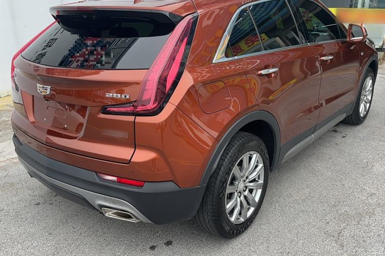 Used Cadillac XT4 2018 28T Two-Wheel-Drive Luxury Model
