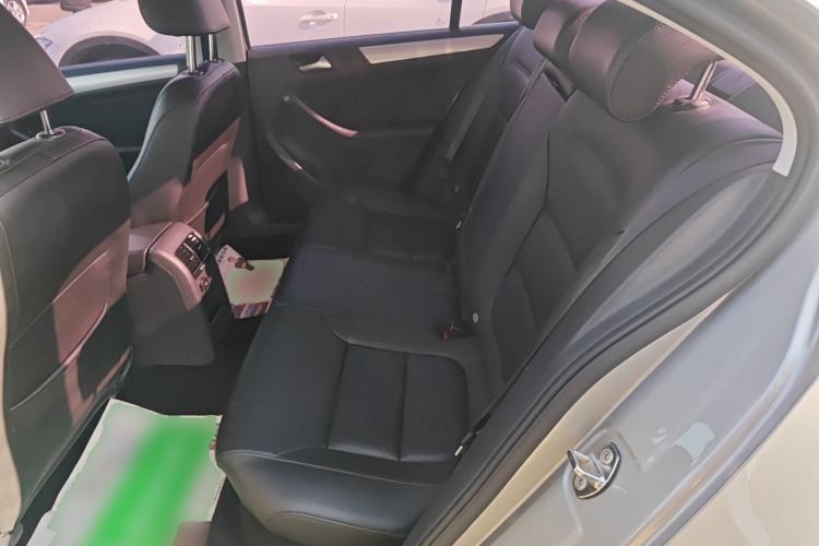 Used Volkswagen Sagitar 2014 Revised Version 1.4TSI Automatic Luxury Edition
