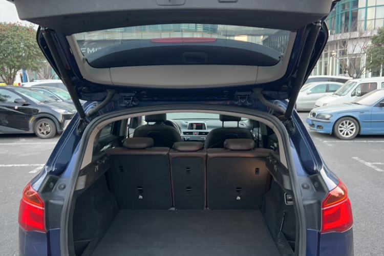 Used BMW X1 2018 sDrive18Li Luxury Model
