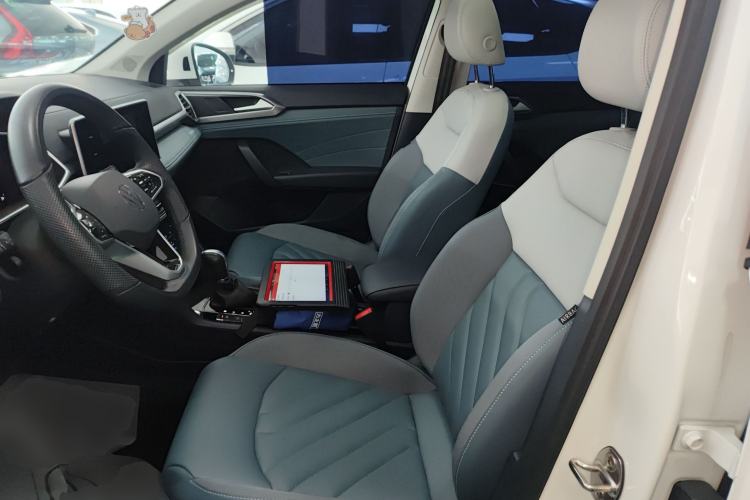 Used Volkswagen Tharu 2023 300TSI Two-Wheel-Drive Moonlight Edition
