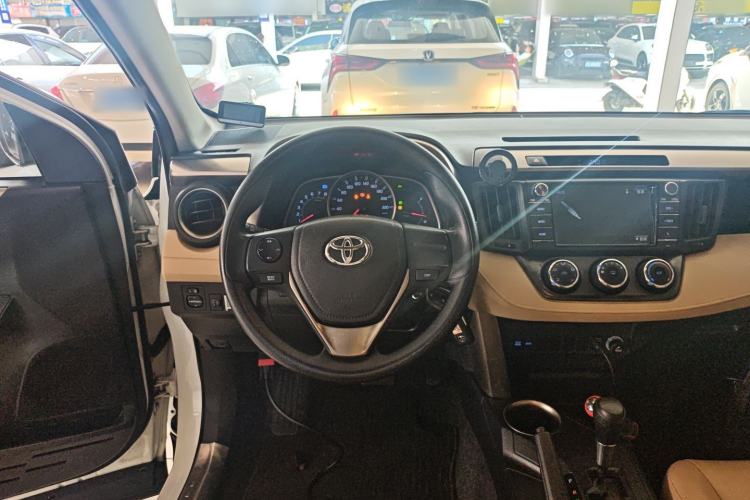 Used Toyota RAV4 2015 2.0L CVT Two-Wheel Drive Urban Edition